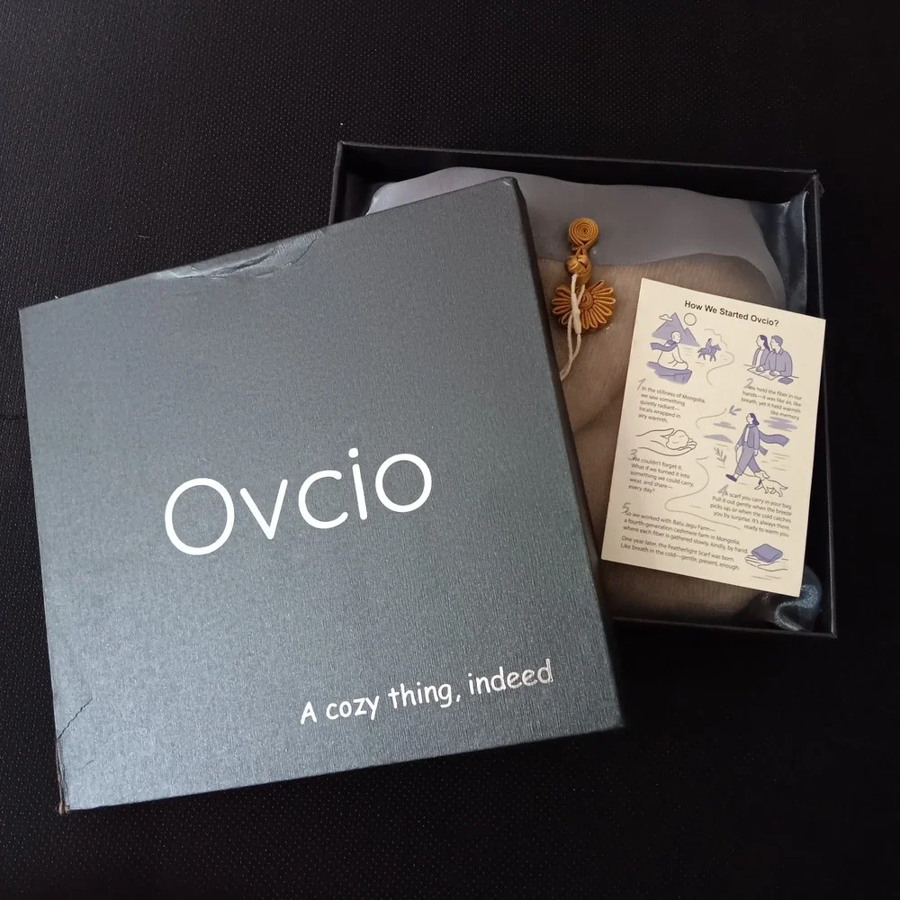 OVCIO 100% Cashmere Cloudpuff Wrap Scarf Heavenly Soft Beige New, BOX IS DAMAGED